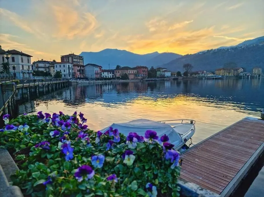 Il Cavallino, Sul Lago Ceresio Brusimpiano 0*,  Italy