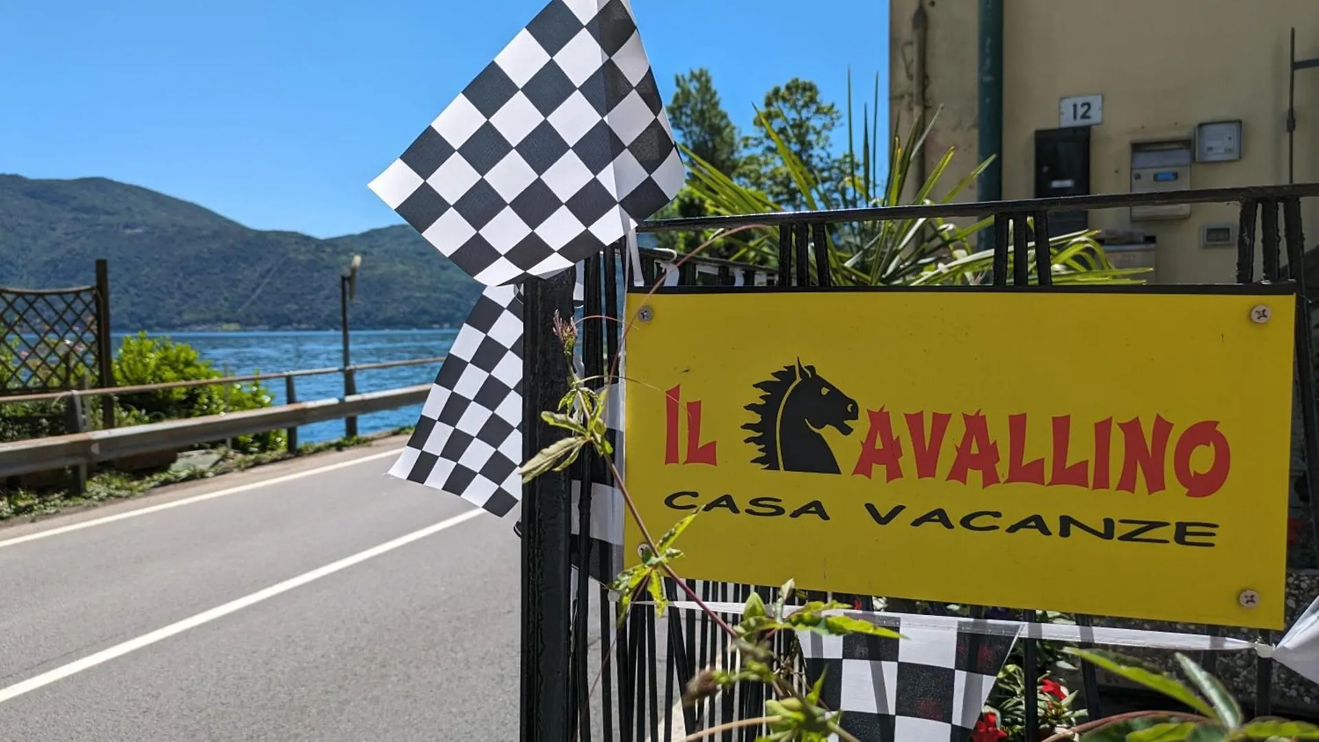 Il Cavallino, Sul Lago Ceresio Brusimpiano Holiday home
